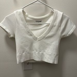 garage white cropped v-neck t-shirt